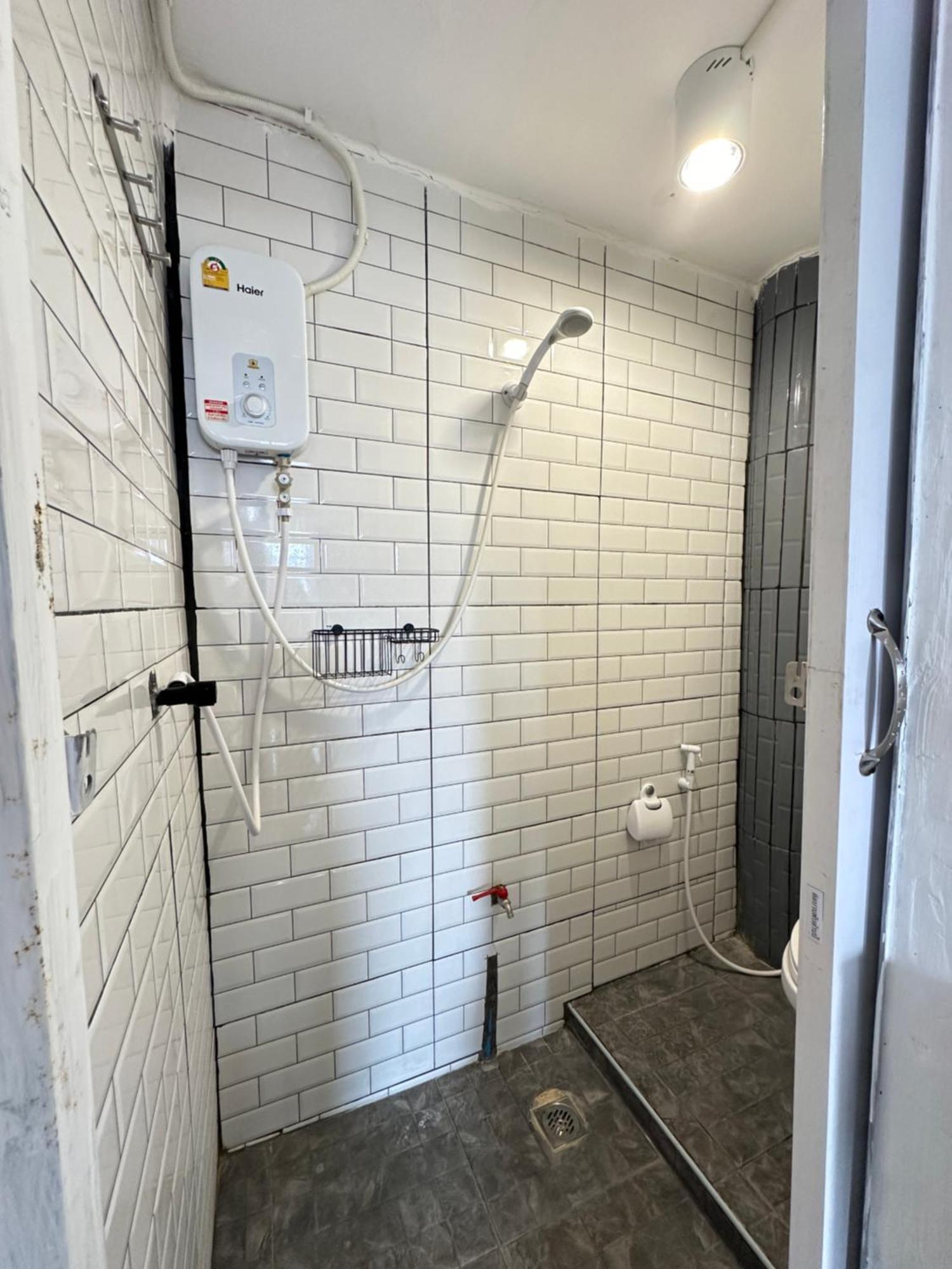 Chubby 9 Single Room Banguecoque Exterior foto